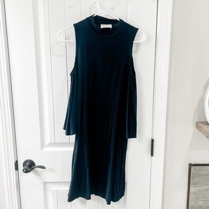 Everly Black Mock Neck Cold Shoulder Flared Sleeve Stretch Knit Dress Size Small